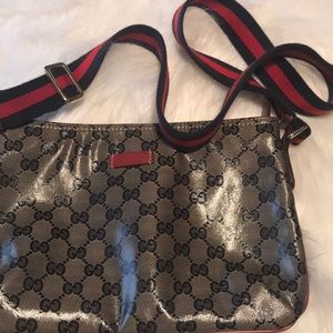 Authentic Gucci messenger bag